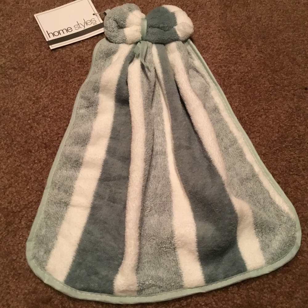 Free with any purchase over $40 Just add to your Bundle!